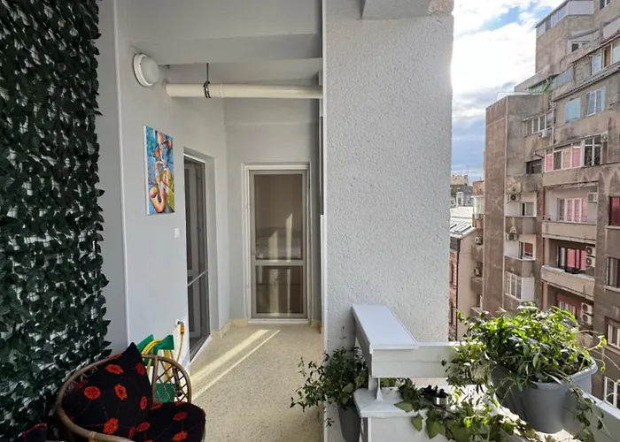 Amazing Double #near Calea Victoriei Bucureşti